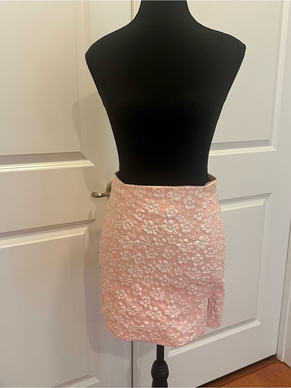 wild fable Pink Floral Embroidered Mini Skirt